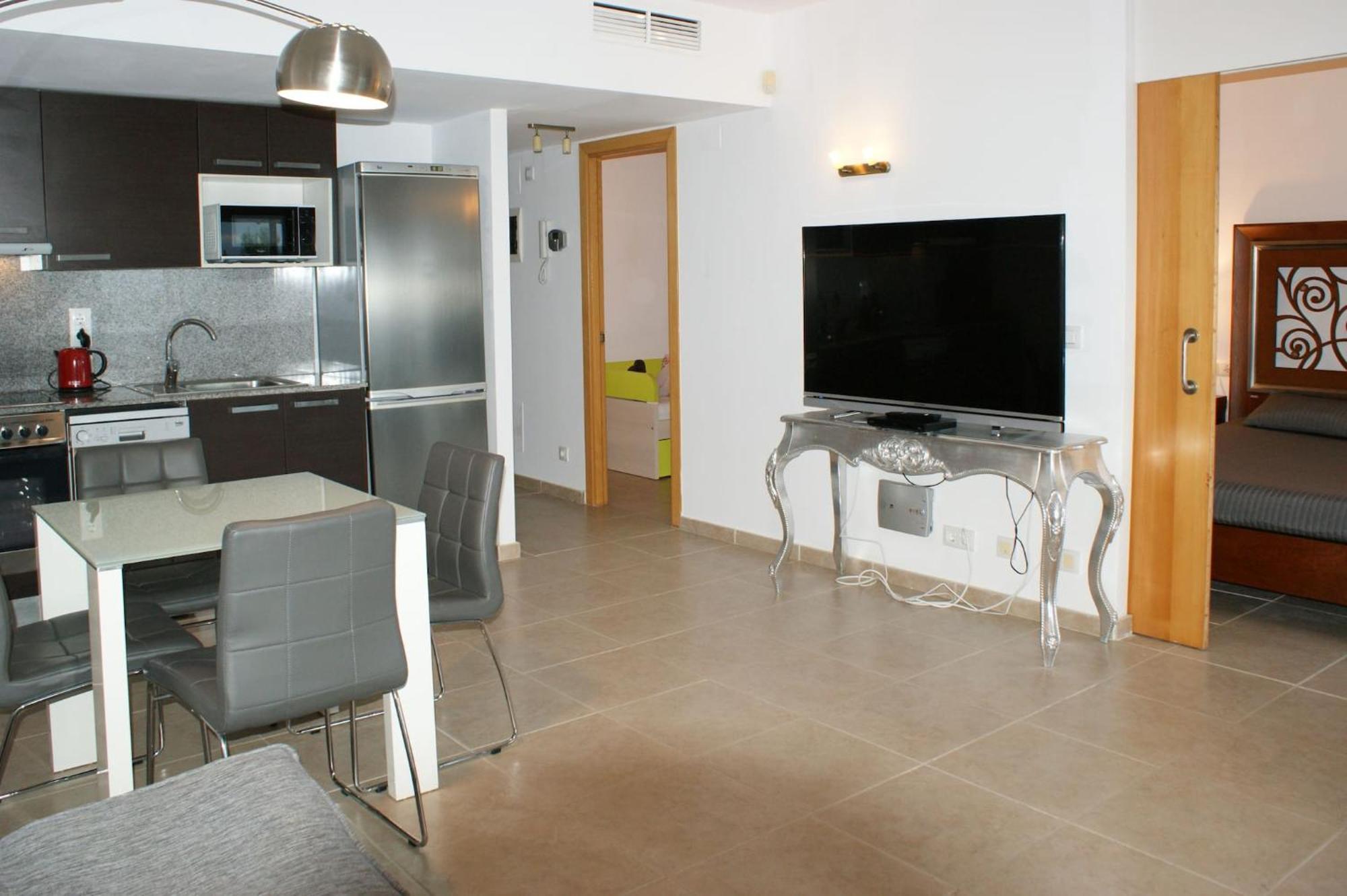 Apartamento En Roses Con Vistas Al Canal Y Piscina Eksteriør bilde