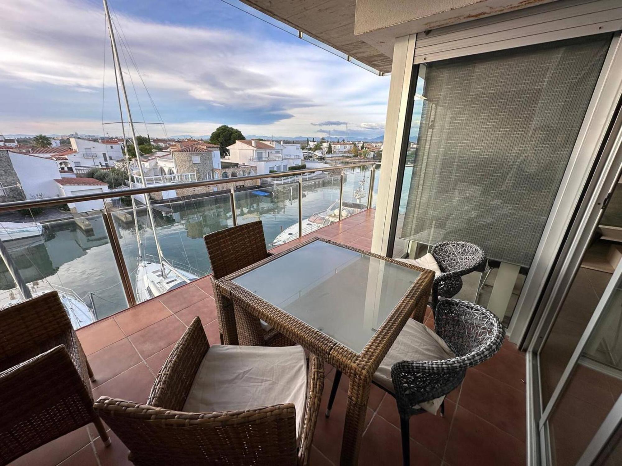Apartamento En Roses Con Vistas Al Canal Y Piscina Eksteriør bilde